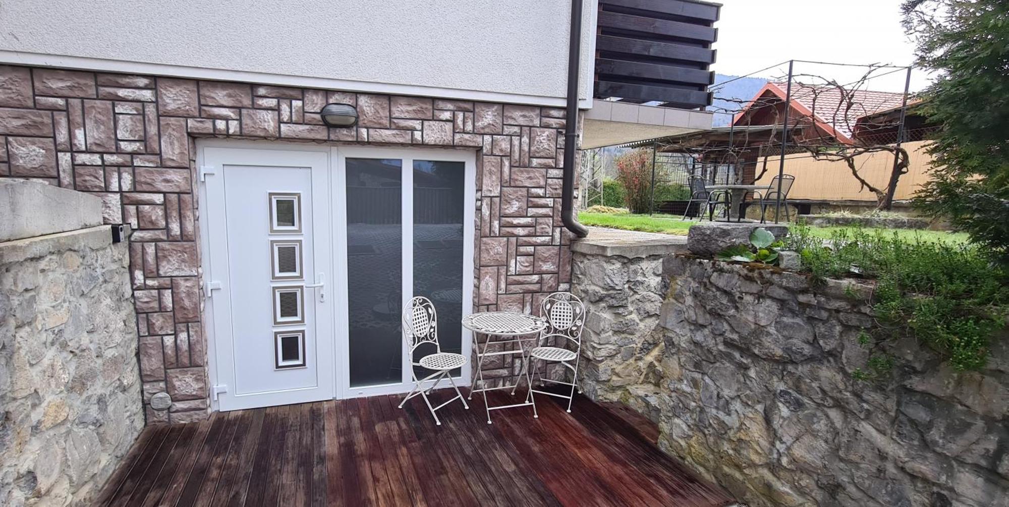 Apartma Pri Klari Apartment